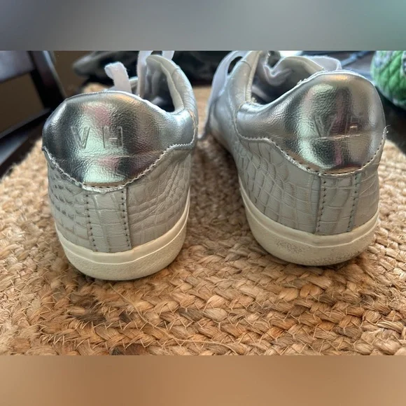 Vintage Havana White and Silver Sneakers with Classic Design light grey 11 - Picture 6 of 16